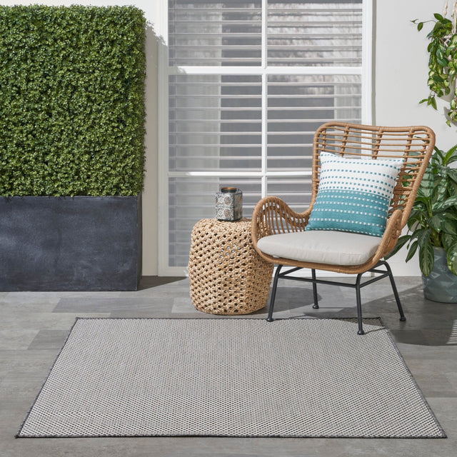 Nourison Courtyard COU01 Machine Made Ivory, Charcoal Rug - 99446162304
