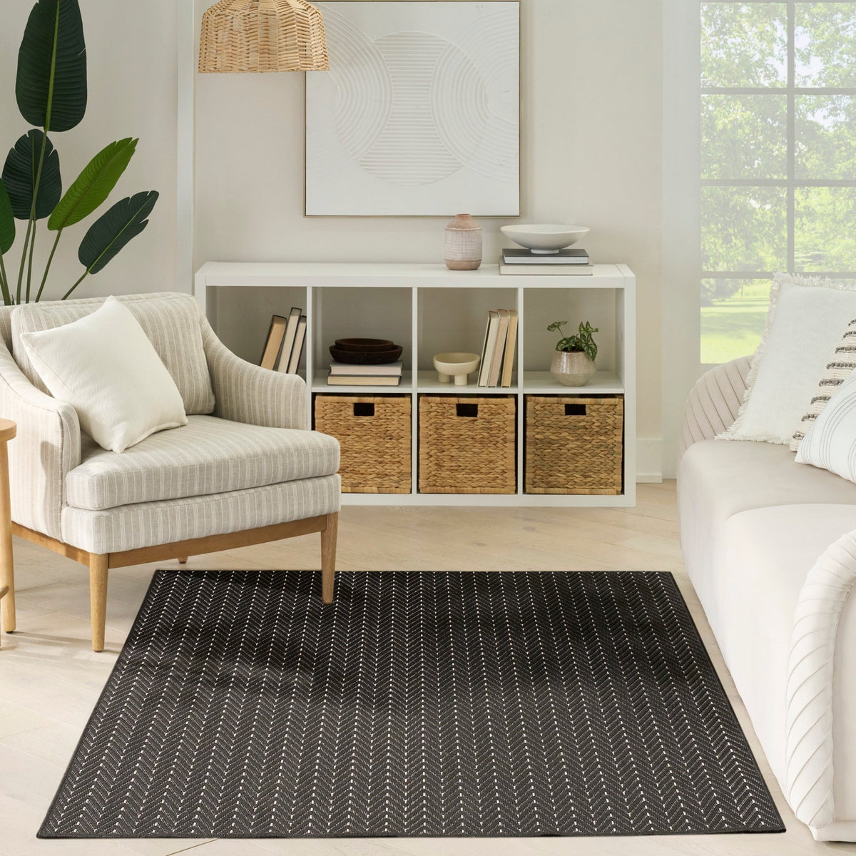 Nourison Horizon Indoor/Outdoor HOZ02 Black Contemporary Area Rugs