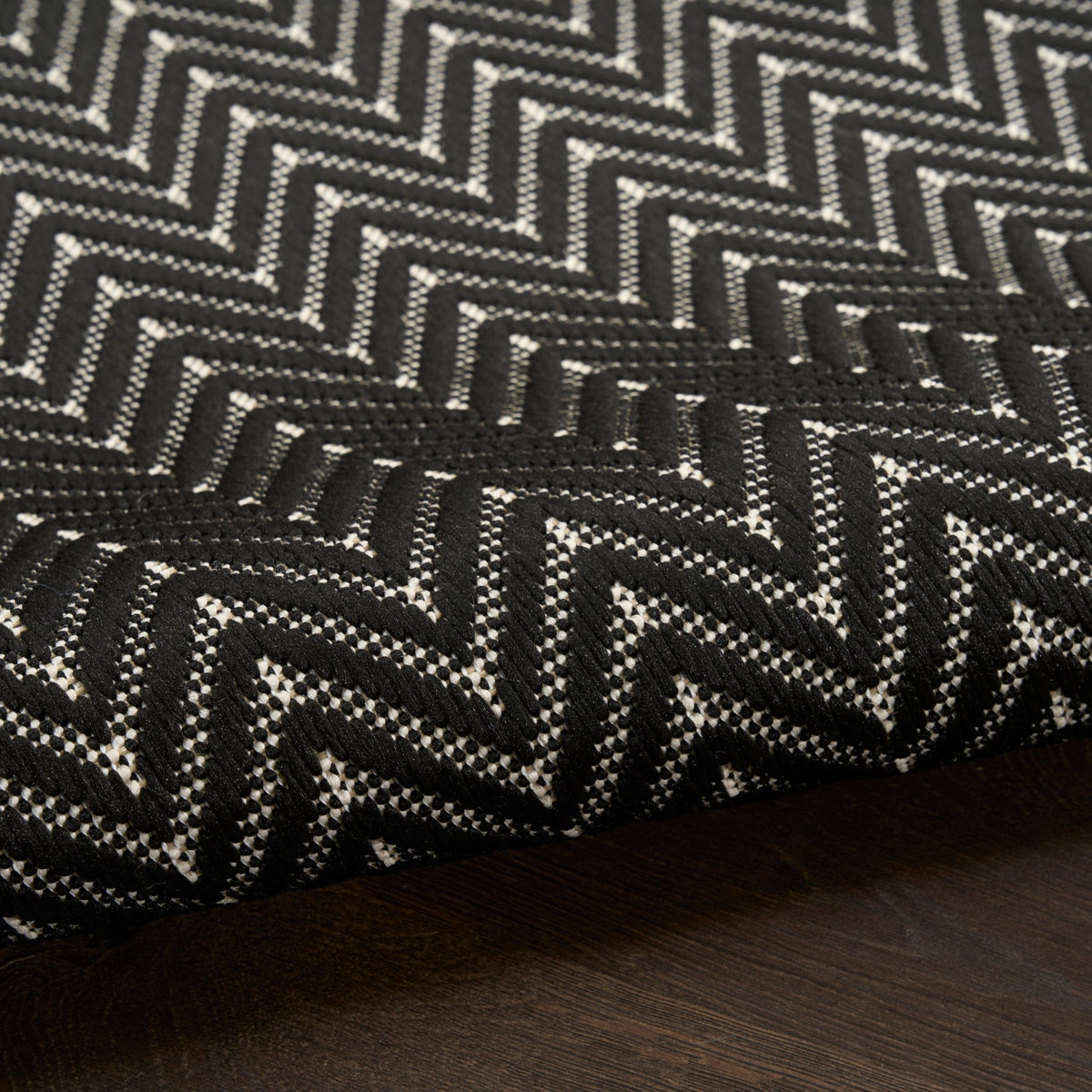 Nourison Horizon Indoor/Outdoor HOZ02 Black Contemporary Area Rugs - 841491126677