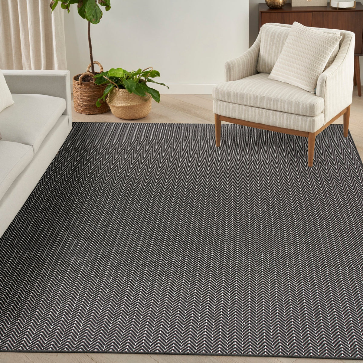 Nourison Horizon Indoor/Outdoor HOZ02 Black Contemporary Area Rugs