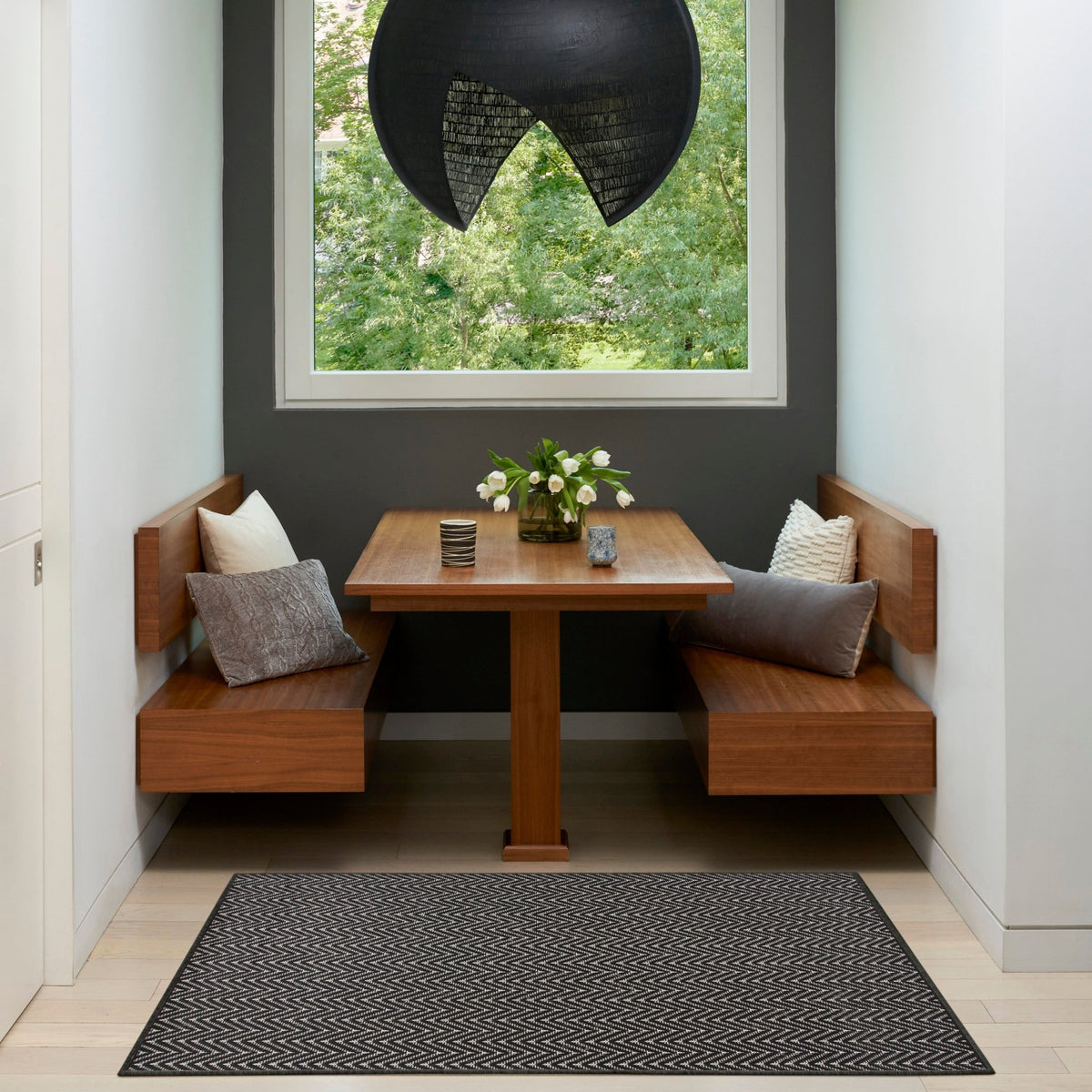Nourison Horizon Indoor/Outdoor HOZ02 Black Contemporary Area Rugs