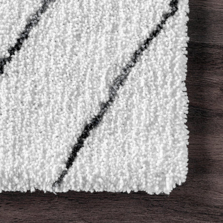 Nuloom Beaulah Nbe2011B White Rug - Nuloom - hjkz01a - 203