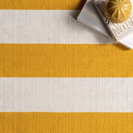 Nuloom Gracen Stripe Ngr2408B Yellow Rug - Nuloom - kpsb05a - 305