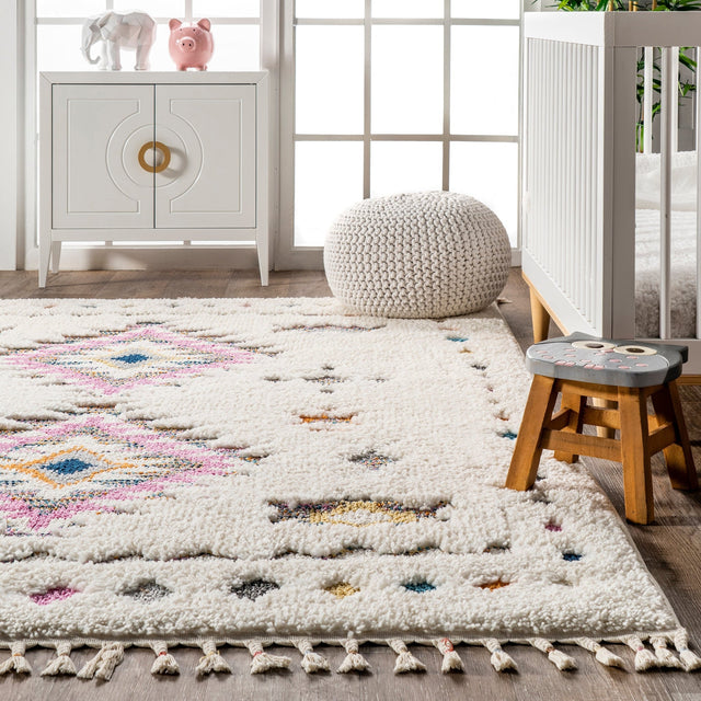 Nuloom Jocelyn Tribal Njo2983C White Rug - Nuloom - ozot01a - 203