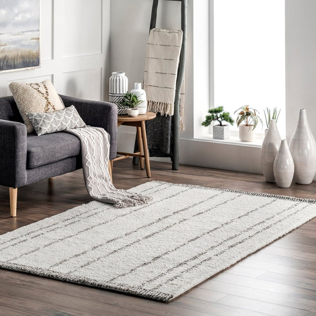 Nuloom Mazie Pinstripe Modern Nma2711A Ivory Rug.