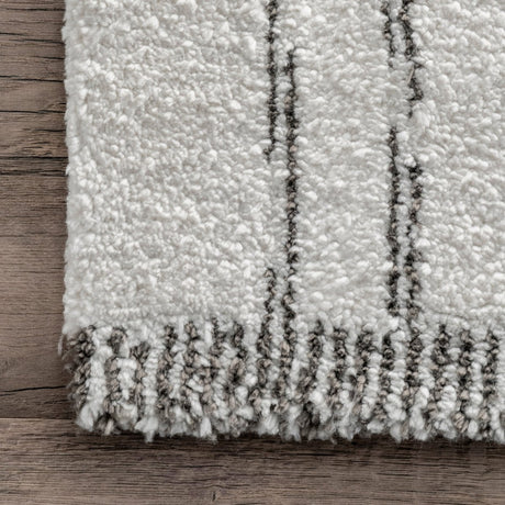 Nuloom Mazie Pinstripe Modern Nma2711A Ivory Rug.