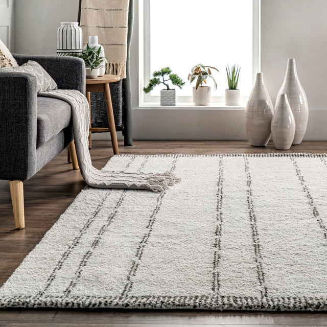 Nuloom Mazie Pinstripe Modern Nma2711A Ivory Rug.