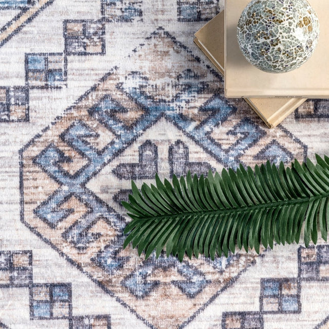 Nuloom Monika Aztec Nmo1578A Blue Rug.