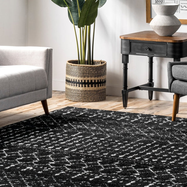 Nuloom Moroccan Blythe Nmo3123B Black And White Rug.