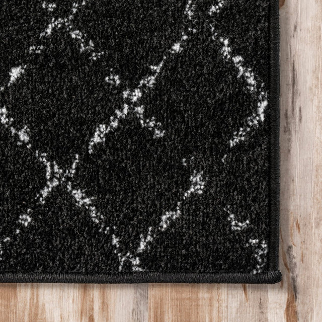 Nuloom Moroccan Blythe Nmo3123B Black And White Rug.