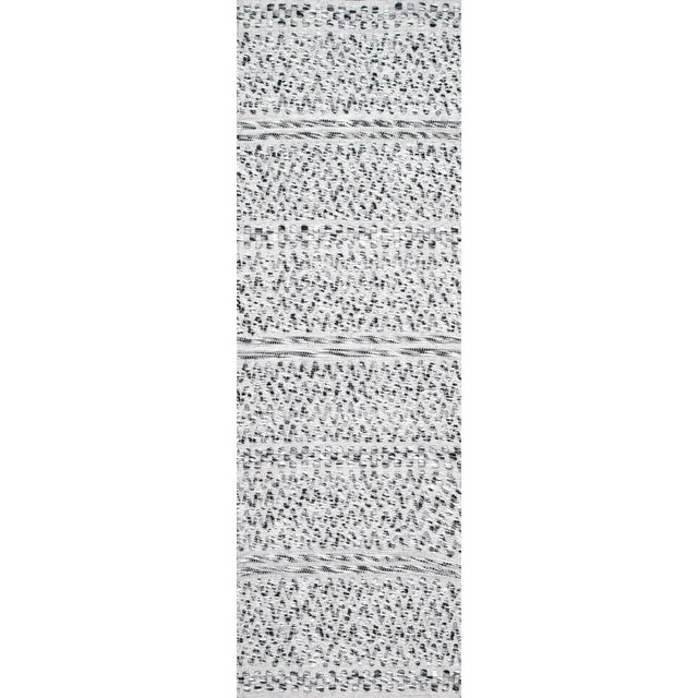 Nuloom Natosha Chevron Nna3586A Silver Rug.