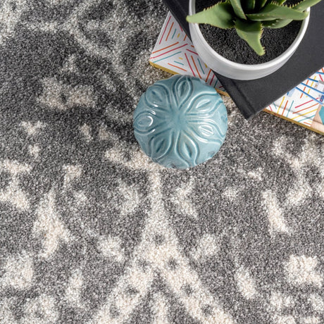 Nuloom Odell Vintage Nod3127E Silver Rug.