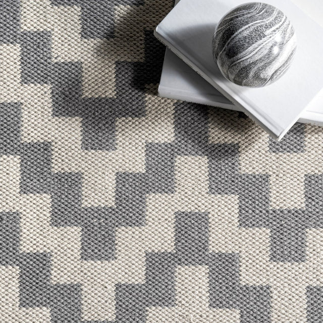 Nuloom Priya Chevron Npr2787A Gray Rug.