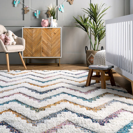 Nuloom Rumi Chevron Nru2986A Beige Rug.