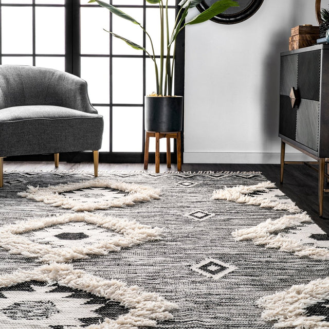 Nuloom Savannah Moroccan Nsa3319B Black Rug.