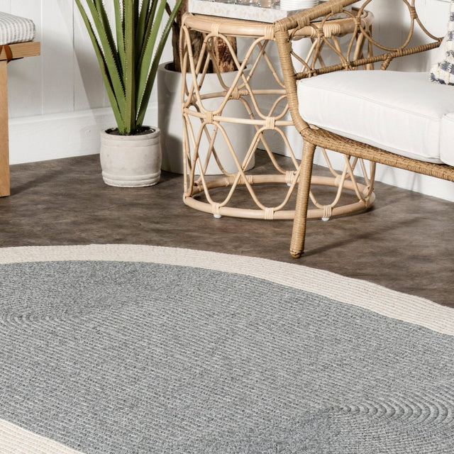 Nuloom Solid Border Delaine Nso1995A Gray Rug.