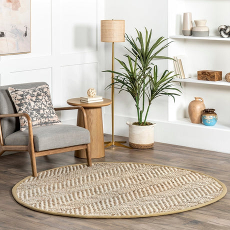 Nuloom Vania Chevron Nva1620A Off White Rug.