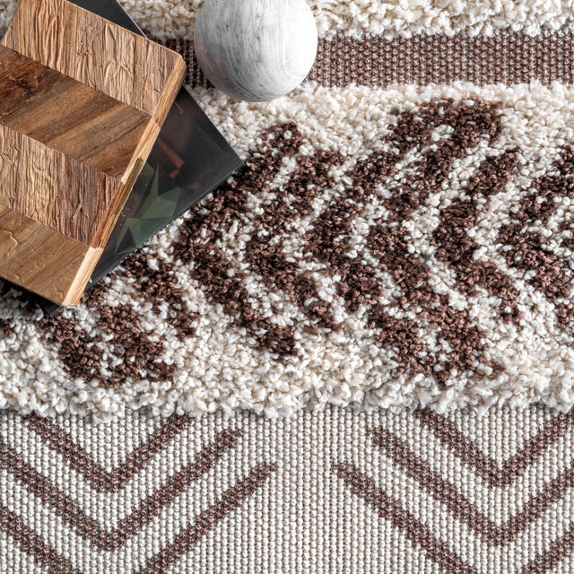 Nuloom Zuri Banded Tribal Nzu1832A Brown Rug.