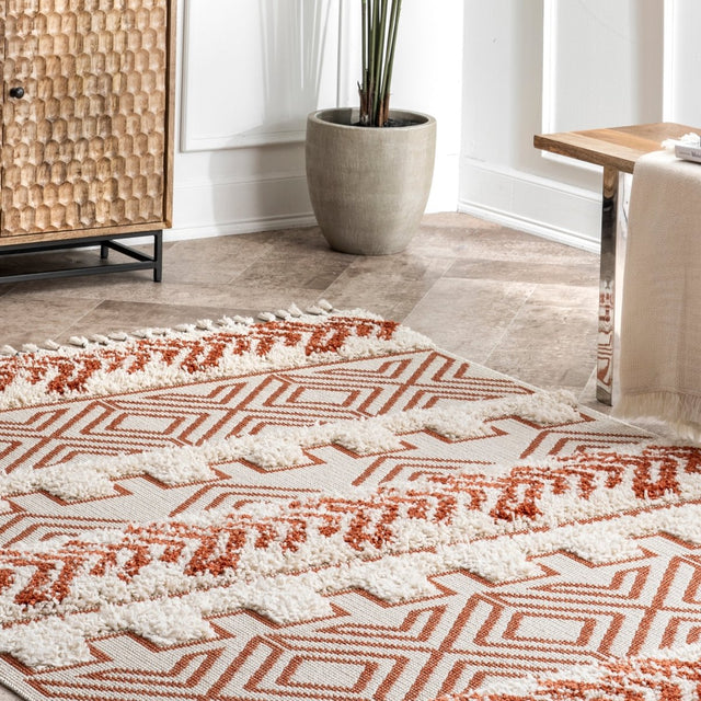 Nuloom Zuri Banded Tribal Nzu1832C Rust Rug.