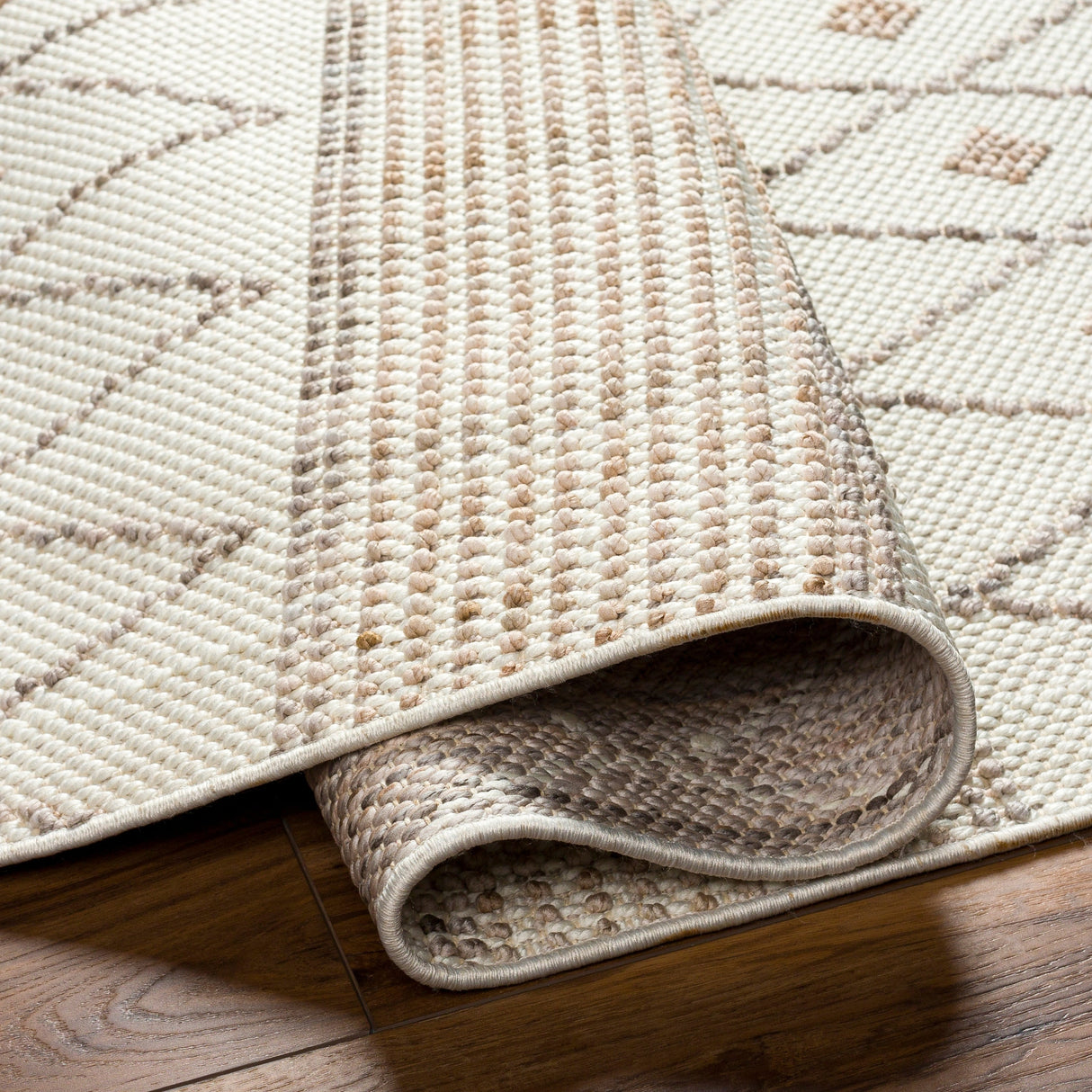 Surya New Delhi Nwh-2300 Light Silver, Light Grey, Ash Rug.
