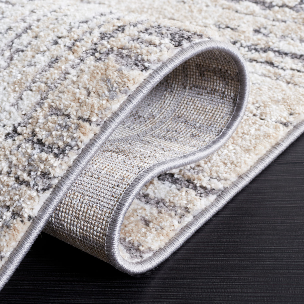 Safavieh Opal Oal420A Ivory/Dark Grey Rug.