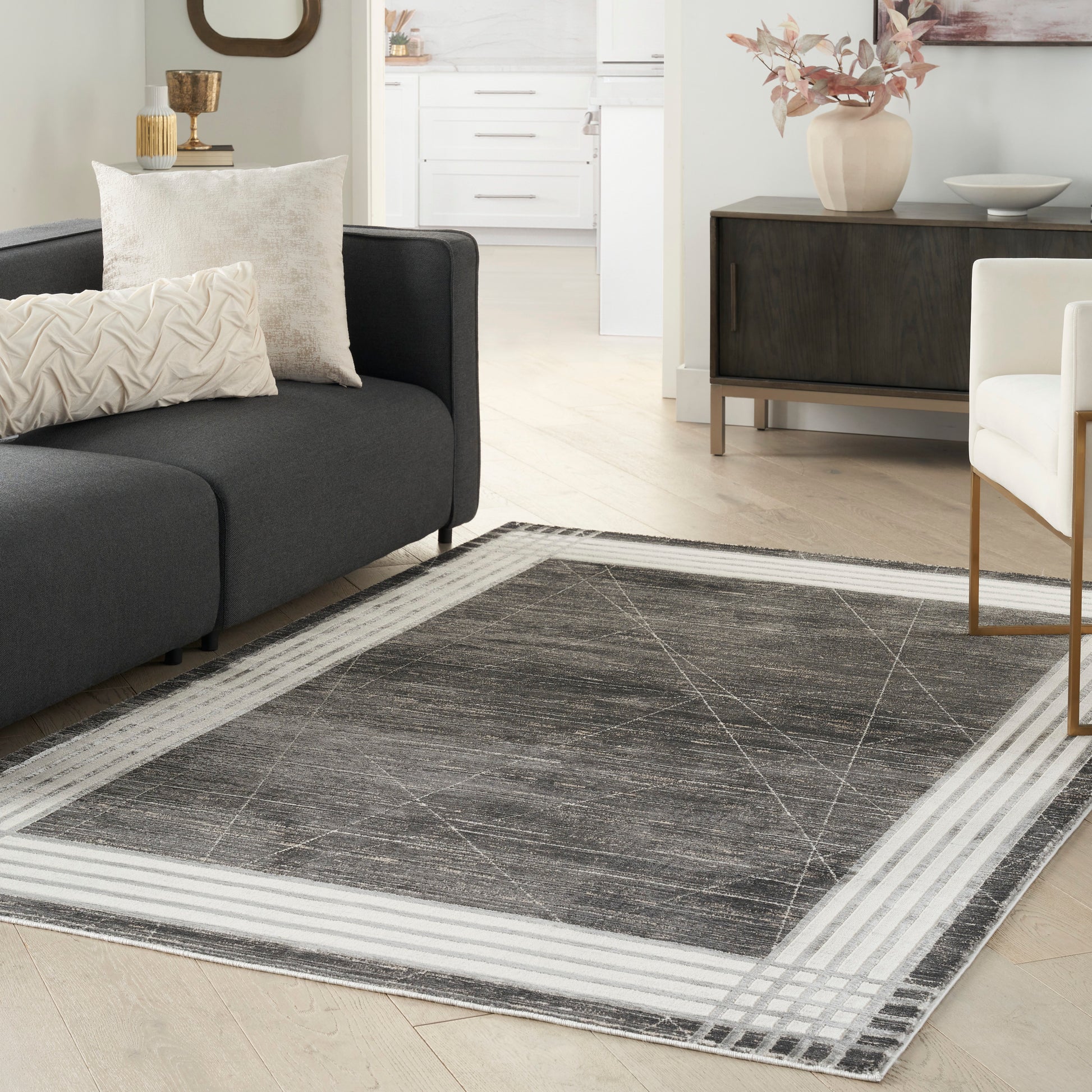 Nourison Desire Dsr01 Charcoal/Silver Area Rug