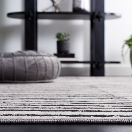 Safavieh Odyssey Ody814F Grey/Black Rug.