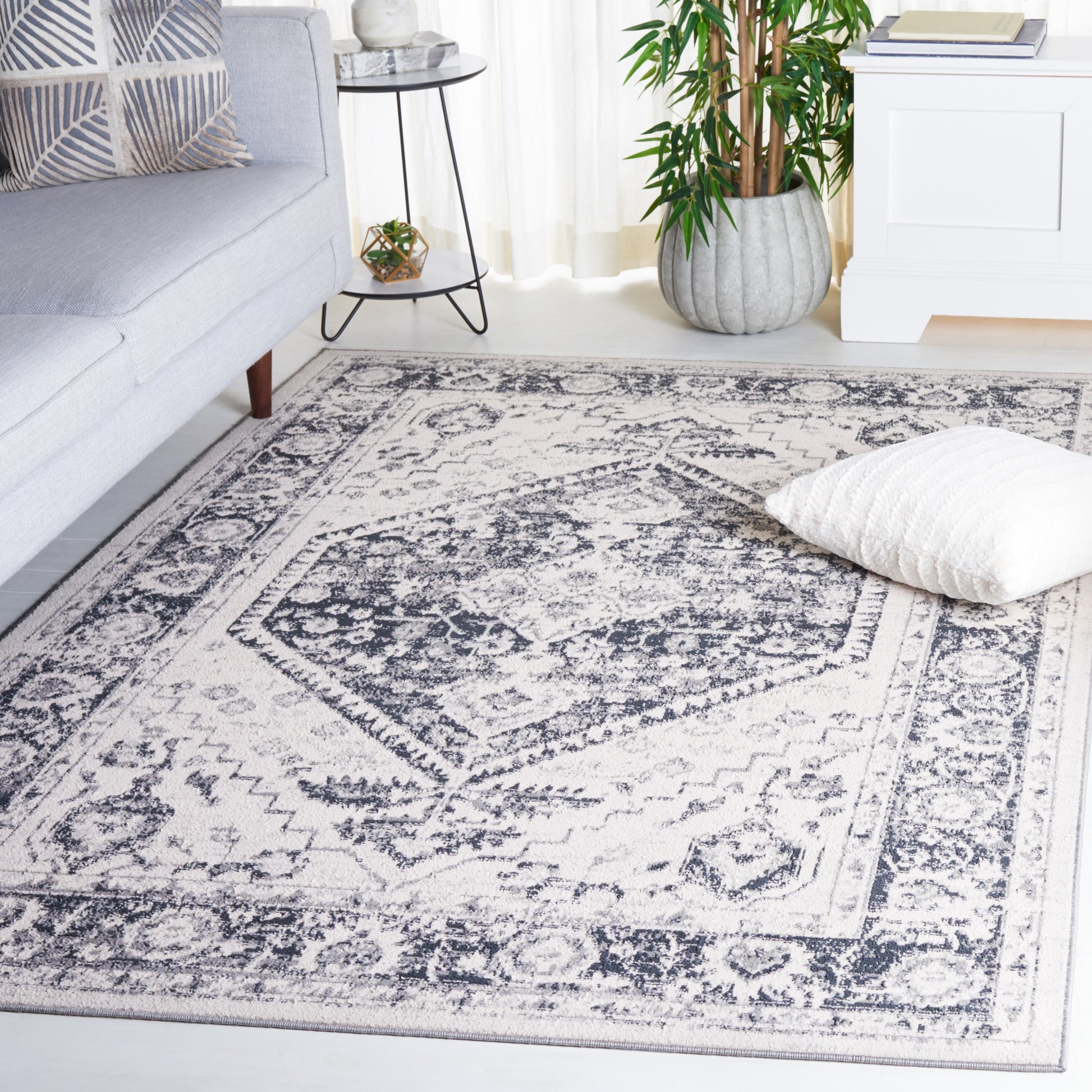 Safavieh Odyssey Ody854A Ivory/Grey Area Rug