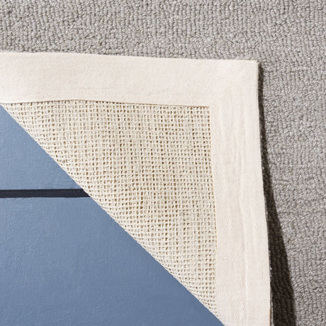Safavieh Outdoor Micro-Loop Omp101F Grey Rug.