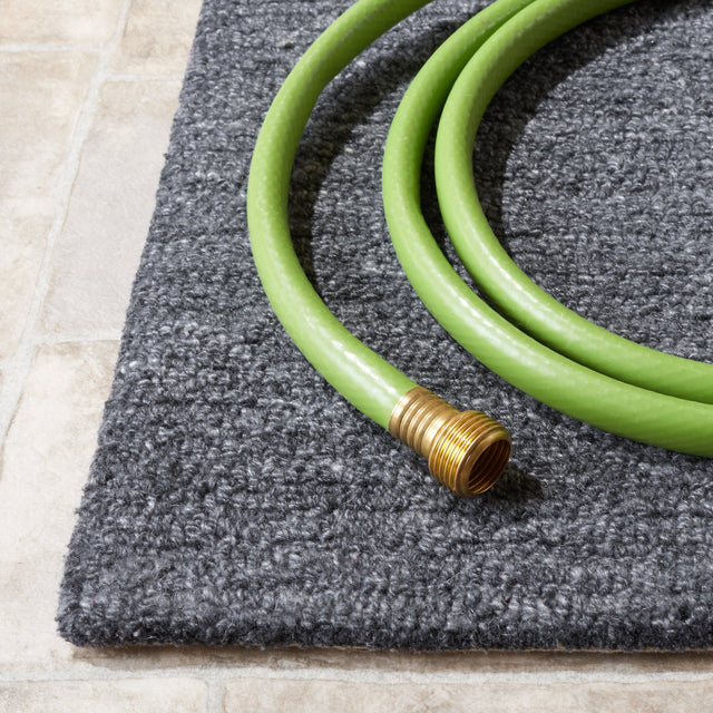 Safavieh Outdoor Micro-Loop Omp101G Dark Grey Rug.