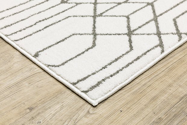 Oriental Weavers Montecito 4158W White/ Grey Rug.