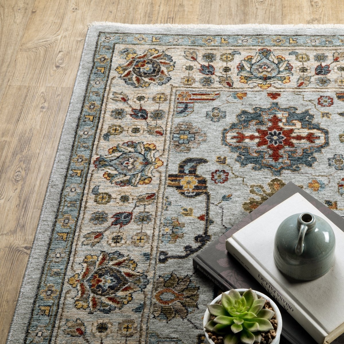 Oriental Weavers Sphinx Aberdeen 561W1 Blue/ Ivory Rugs.