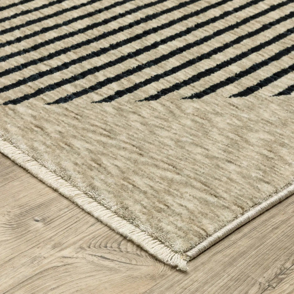 Oriental Weavers Sphinx Capella CAP04 Blue Rugs - corner detail