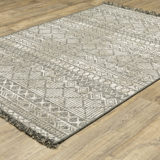 Oriental Weavers Sphinx Gillian 4925A Beige/ Black Rug.