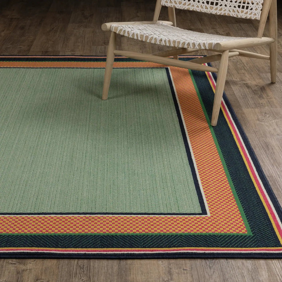 Oriental Weavers Sphinx Havana HAV03 Navy Rugs - angle/detail