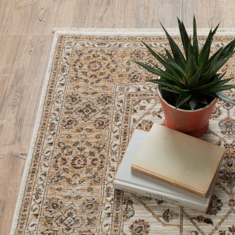 Oriental Weavers Sphinx Maharaja 001J1 Ivory/ Gold Rugs.