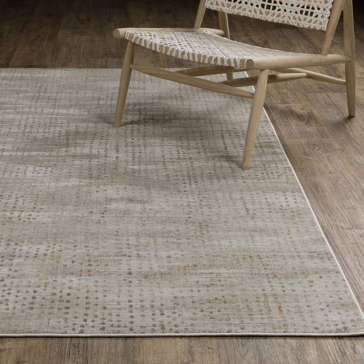 Oriental Weavers Sphinx Mallory MAL10 Gold Rugs - angle/detail