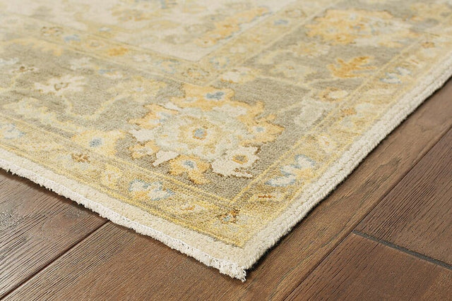 Oriental Weavers Sphinx Palace 10307 Beige / Grey Rugs.