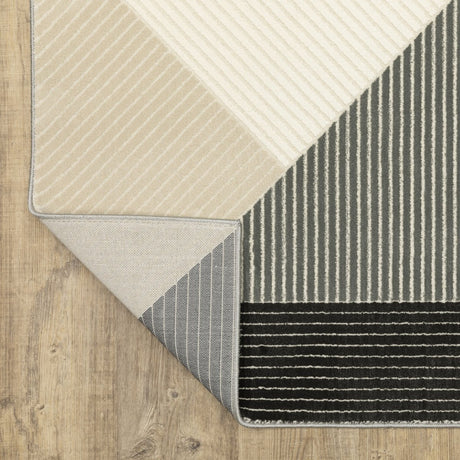 Oriental Weavers Sphinx Raylan Ray07 Ivory/ Black Rug.
