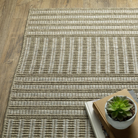 Oriental Weavers Sphinx Tortuga Tr02A Beige/ Black Rug.