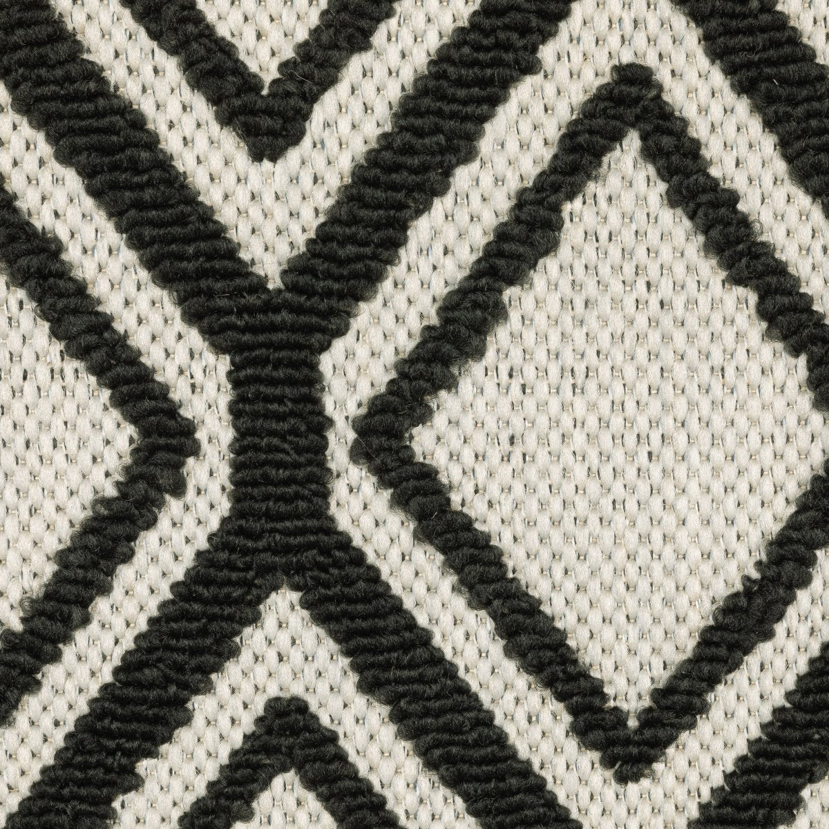 Oriental Weavers Torrey 4151G Beige/ Black Rug.