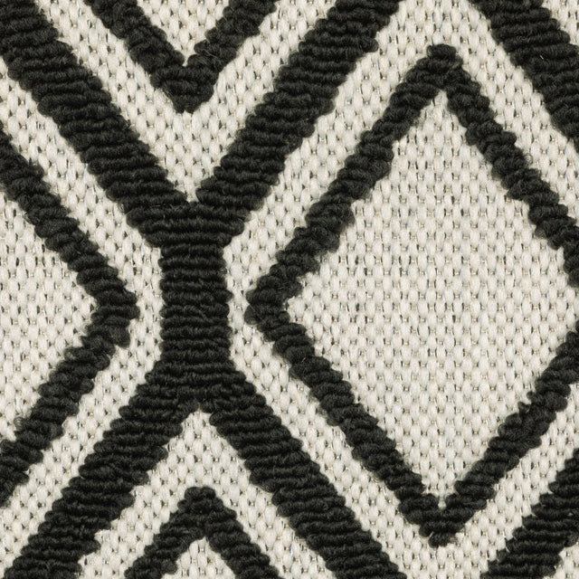 Oriental Weavers Torrey 4151G Beige/ Black Rug.