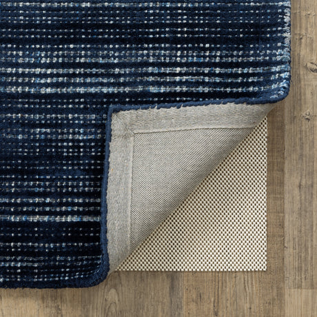 Comfortgrip rug pad surface and edge detail