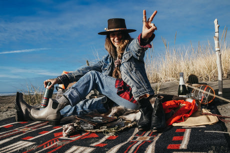 American Dakota Horse Thieves Black Rug