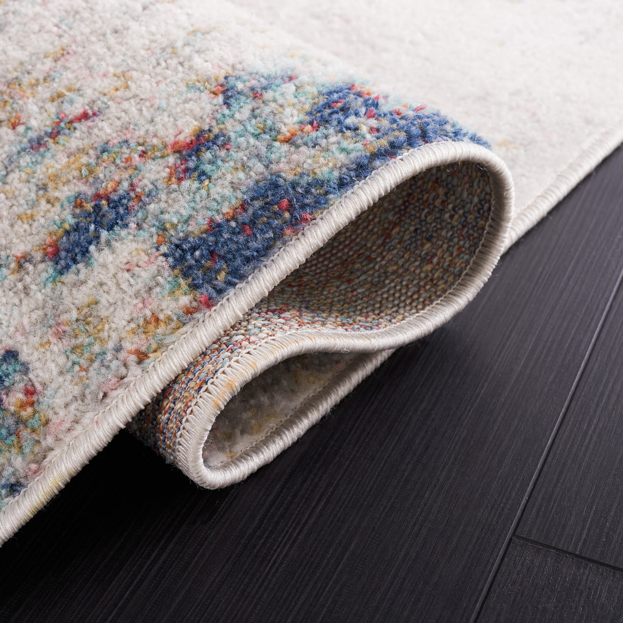 Safavieh Phoenix Phx500A Ivory/Blue Rust Rug.