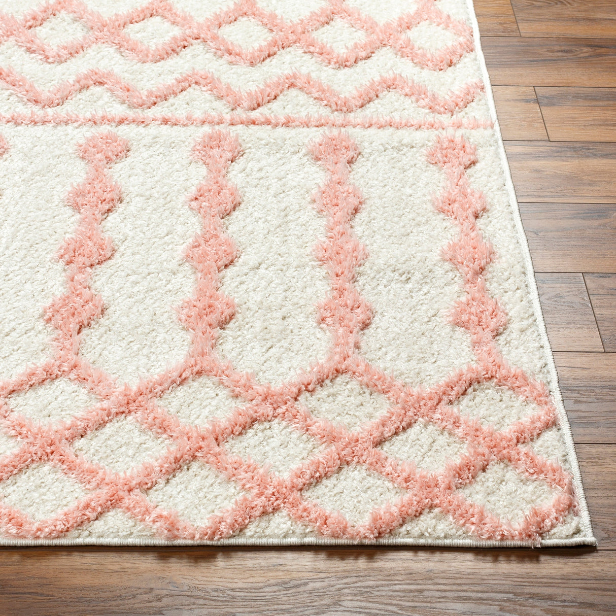 Surya Rodos Rdo-2344 Off-White, Pearl, Pale Pink Rug.