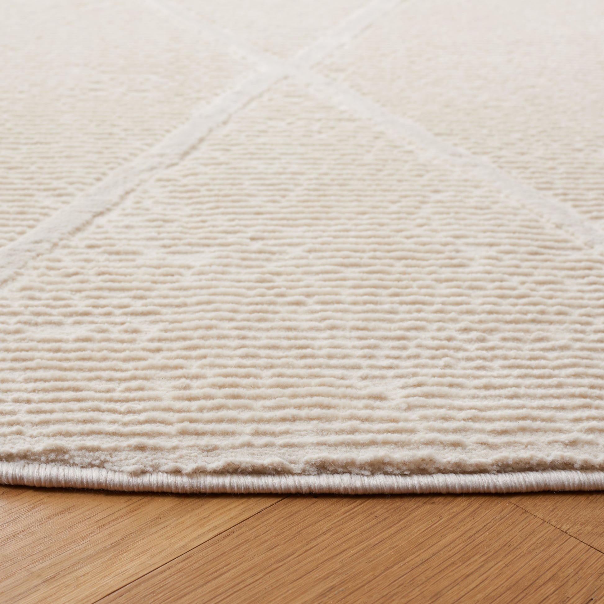 Safavieh Revive Rev104A Ivory Area Rug