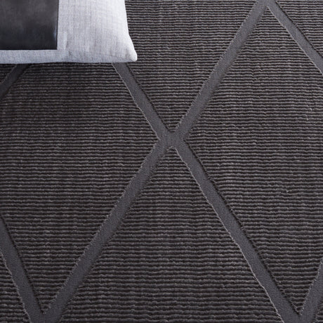 Safavieh Revive Rev104H Charcoal Rug.