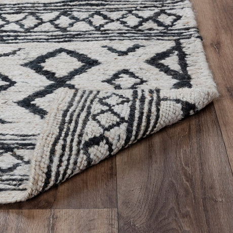 Rizzy Bengal Bnl938 Beige/Black Rug.