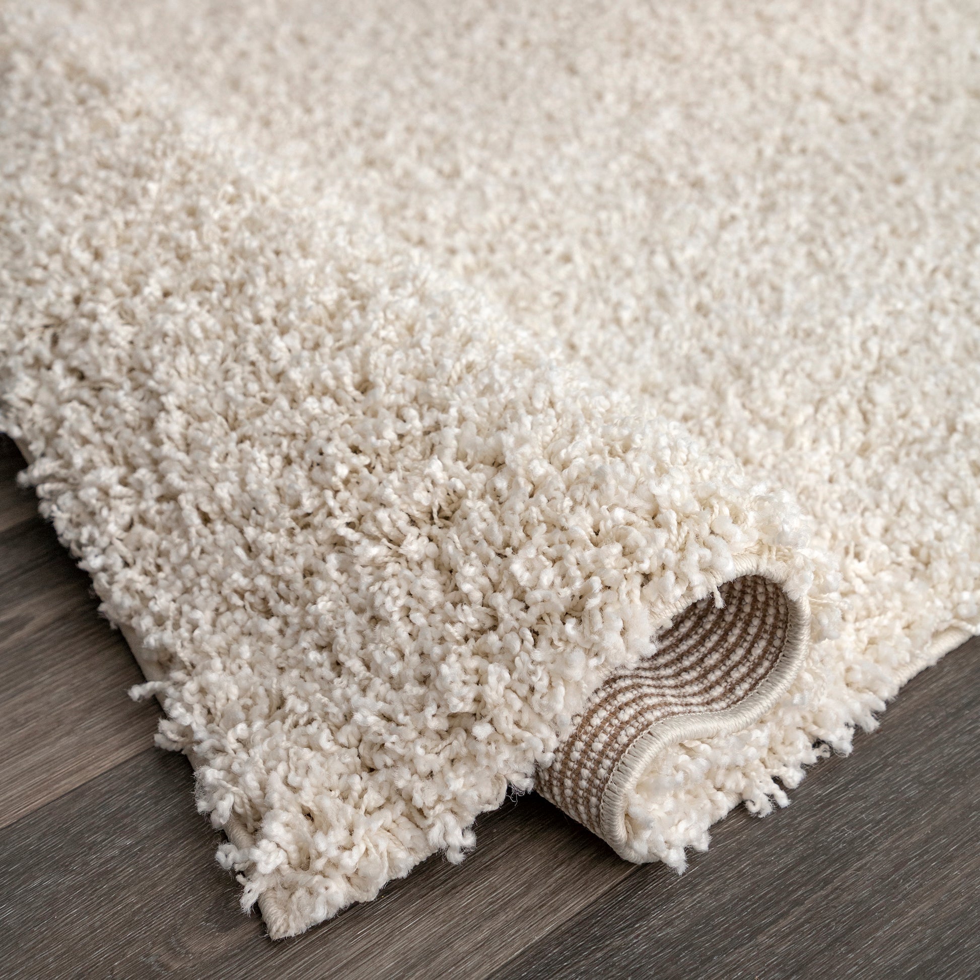 Nuloom Gwenyth Solid Shag Ozus02B Beige Area Rug